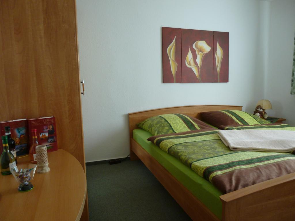 Pension Am Peeneufer Ug Wolgast Habitación foto
