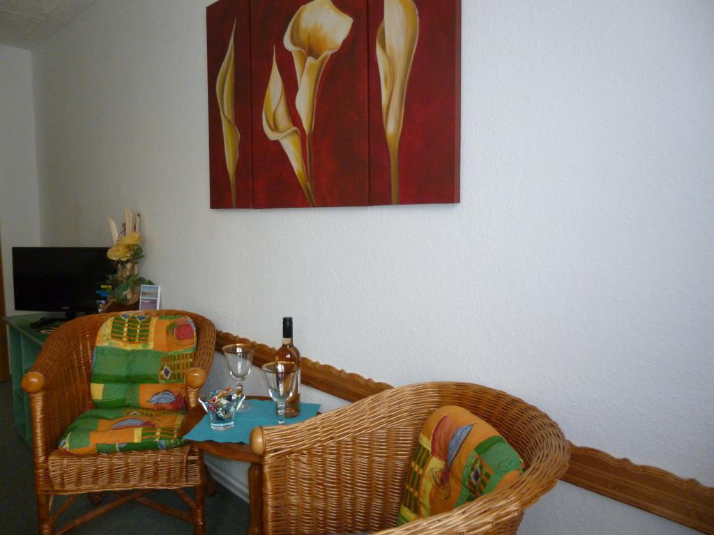 Pension Am Peeneufer Ug Wolgast Habitación foto